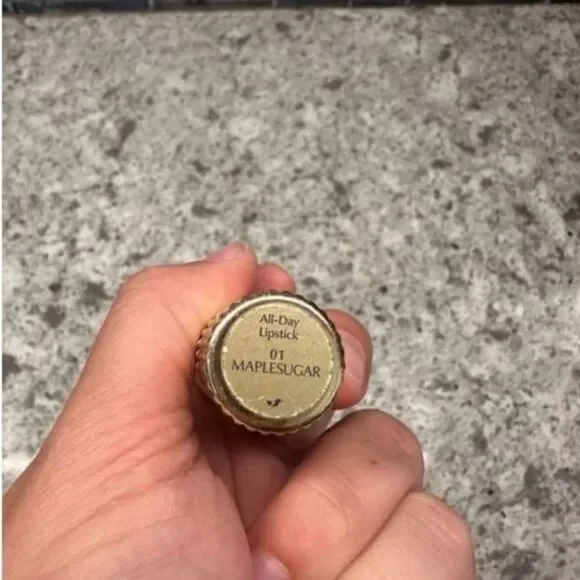 Estée Lauder All Day Lipstick 01 Maplesugar Lipstick - Picture 3 of 3